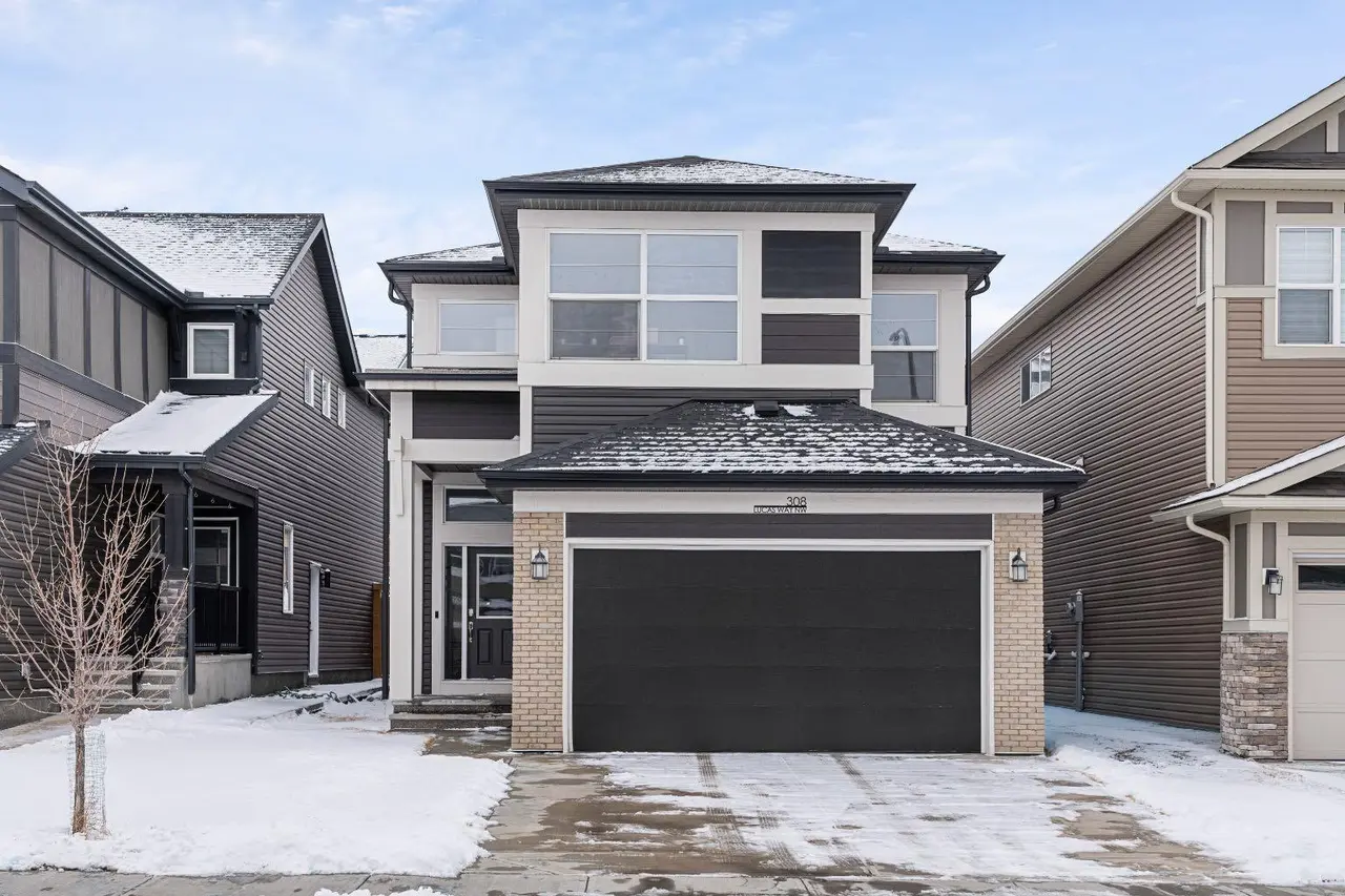 308 Lucas Way NW