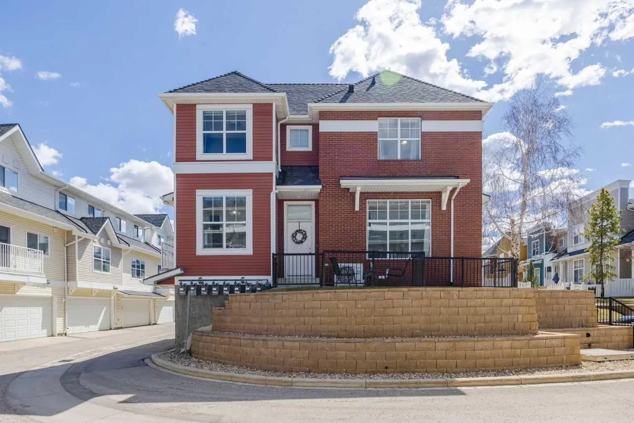 322 Mckenzie Towne Link SE