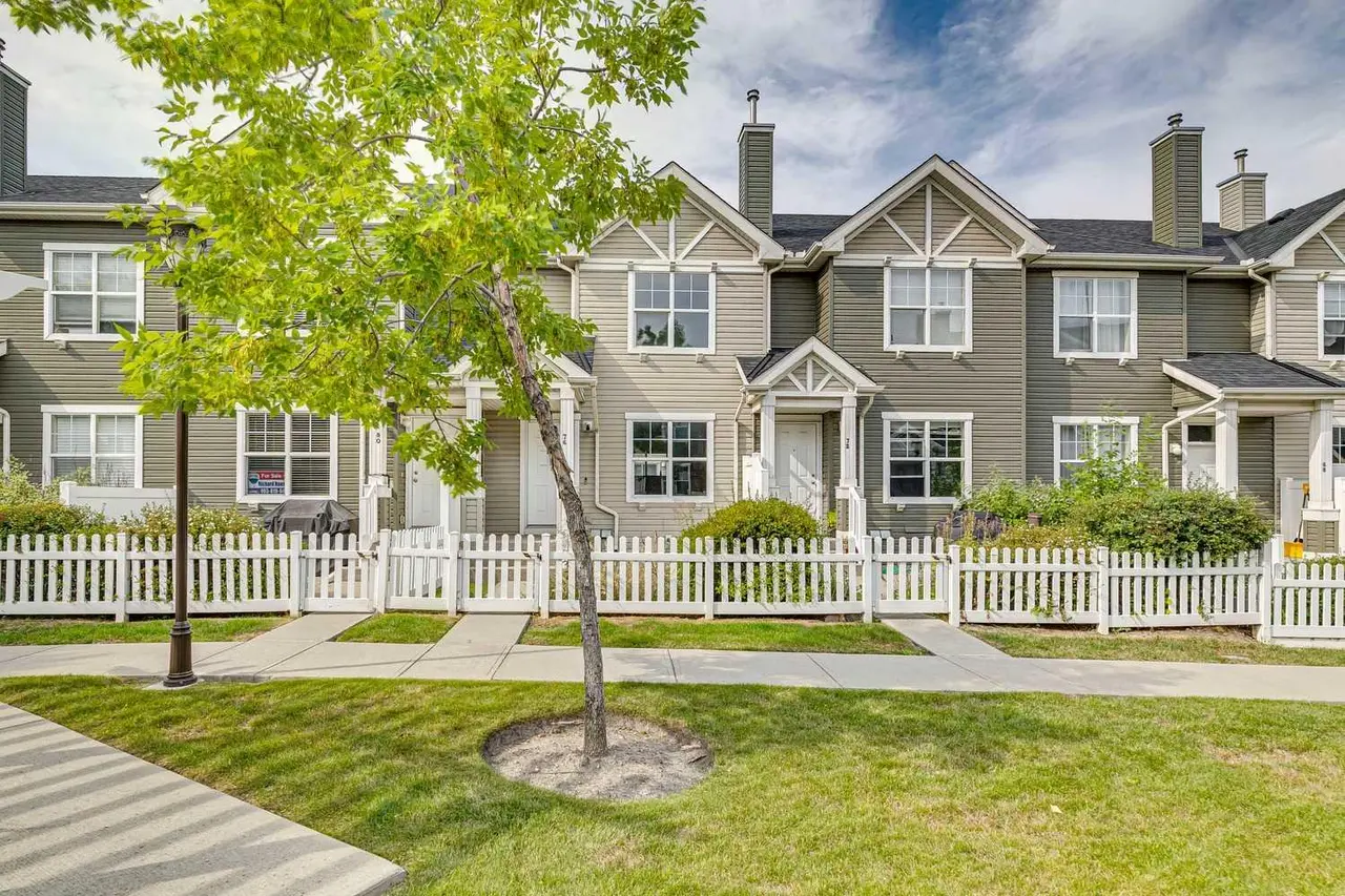 76 Elgin Gardens SE