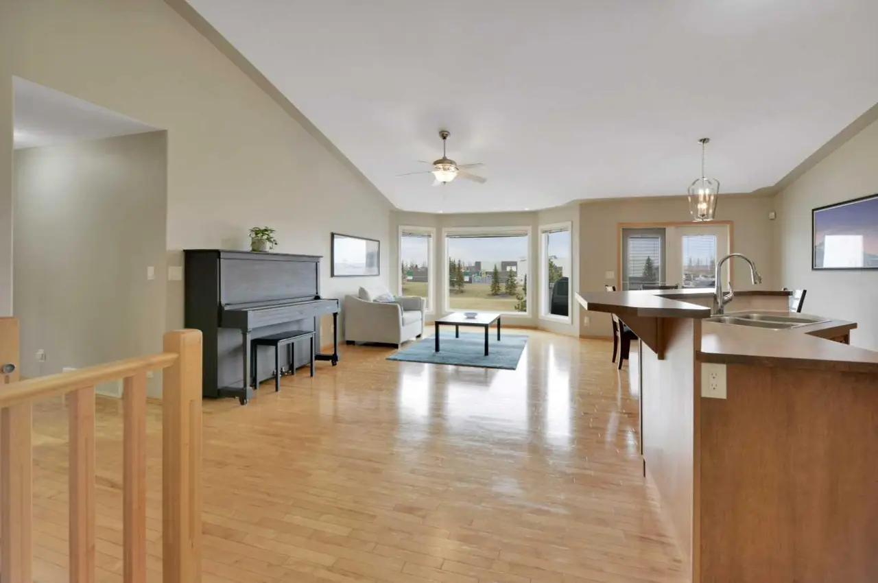 50 Langford Crescent 