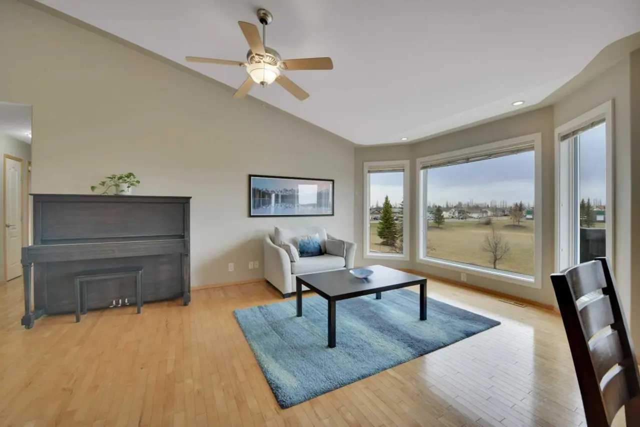 50 Langford Crescent 