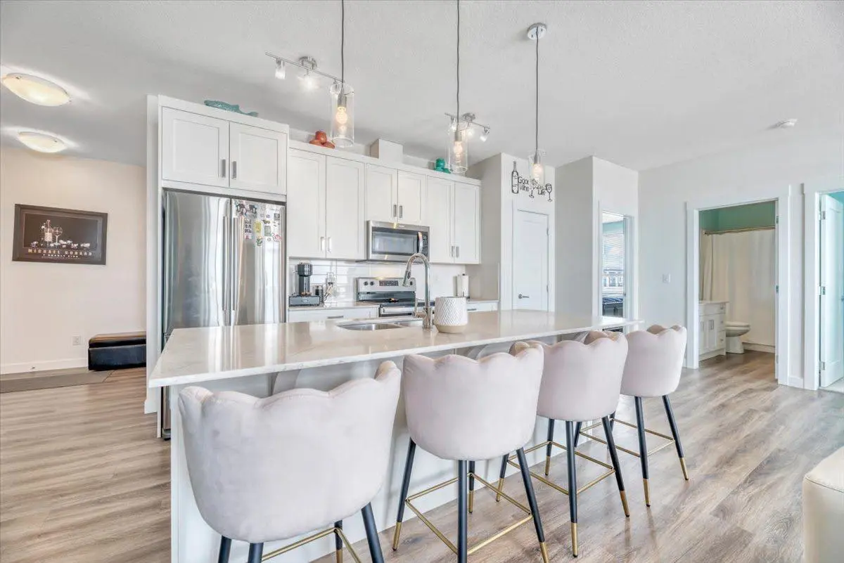 408, 35 walgrove Walk SE