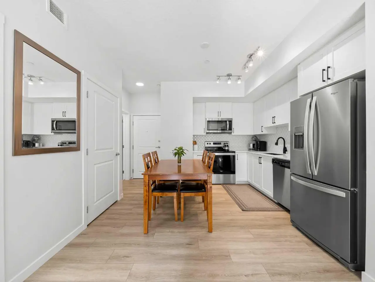 3111, 3727 Sage Hill  