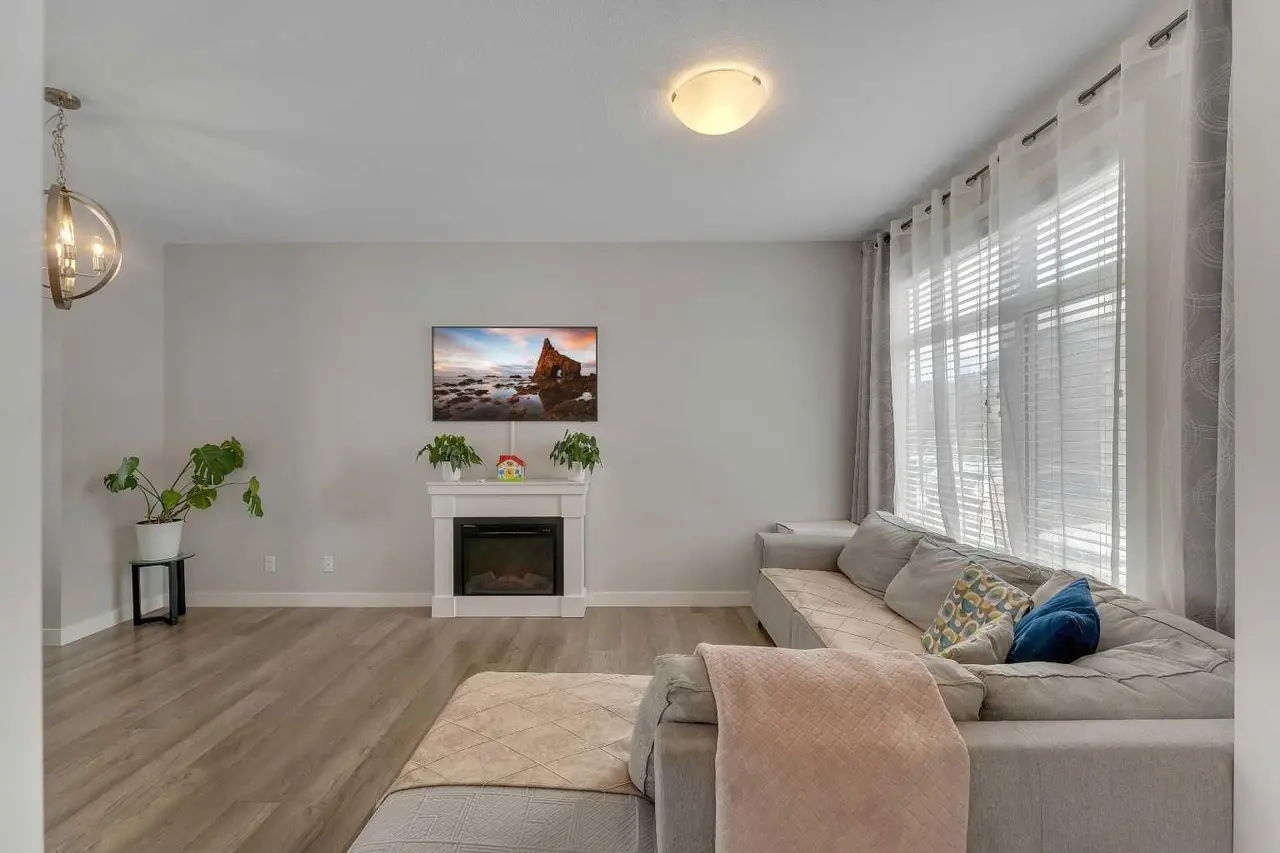 136 Sage Meadows Gardens NW