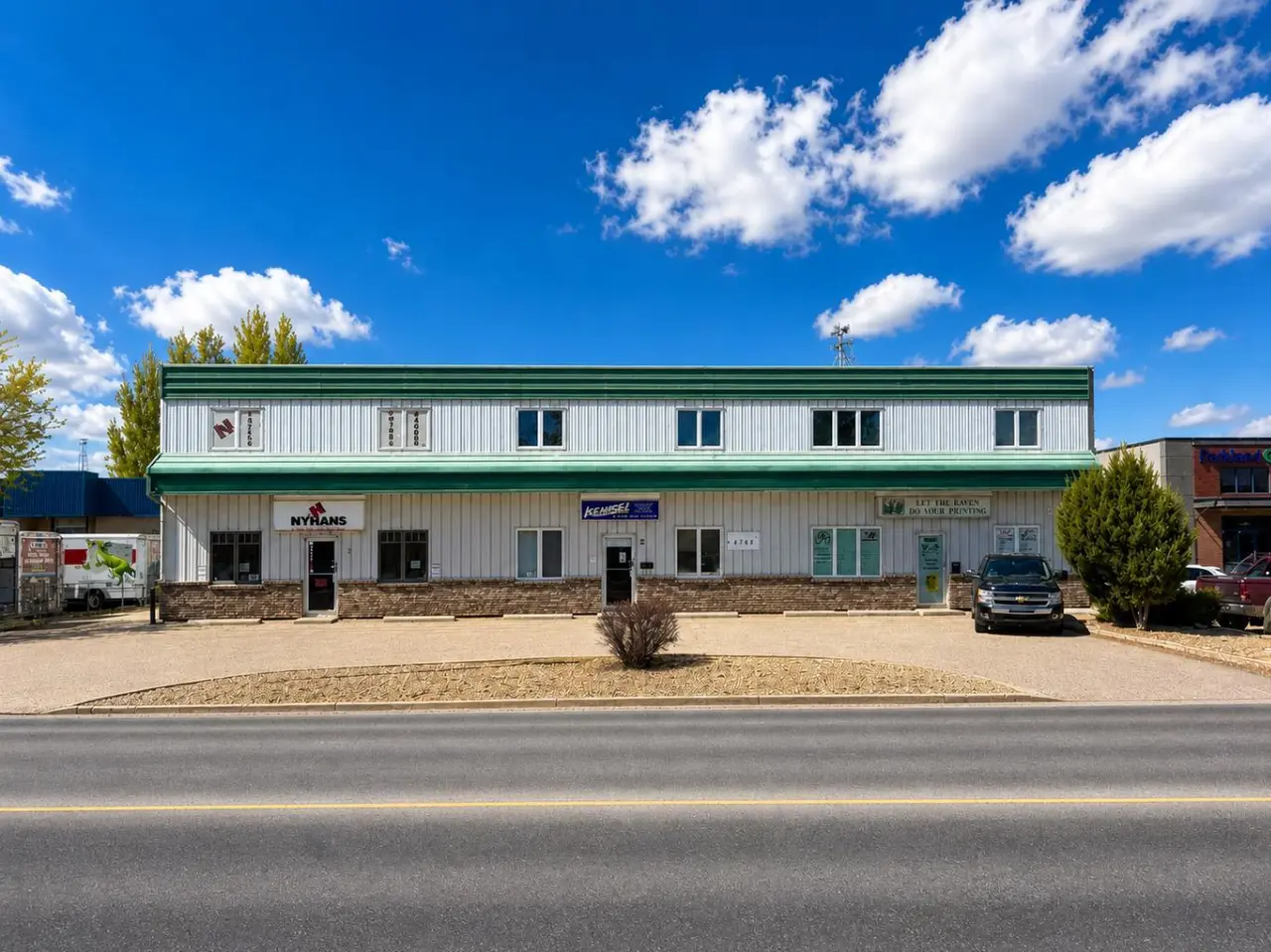 1-3, 4768 Riverside Drive 