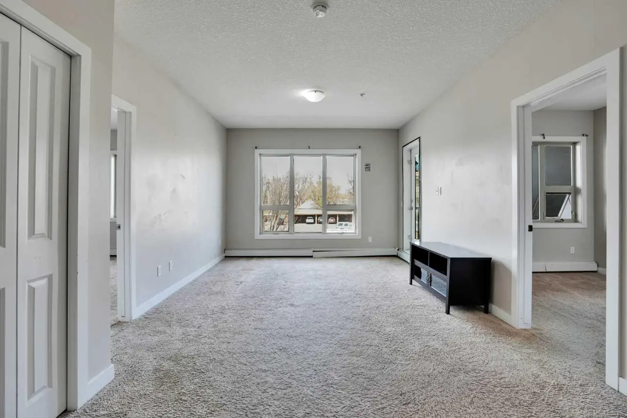 13, 330 2nd Street W