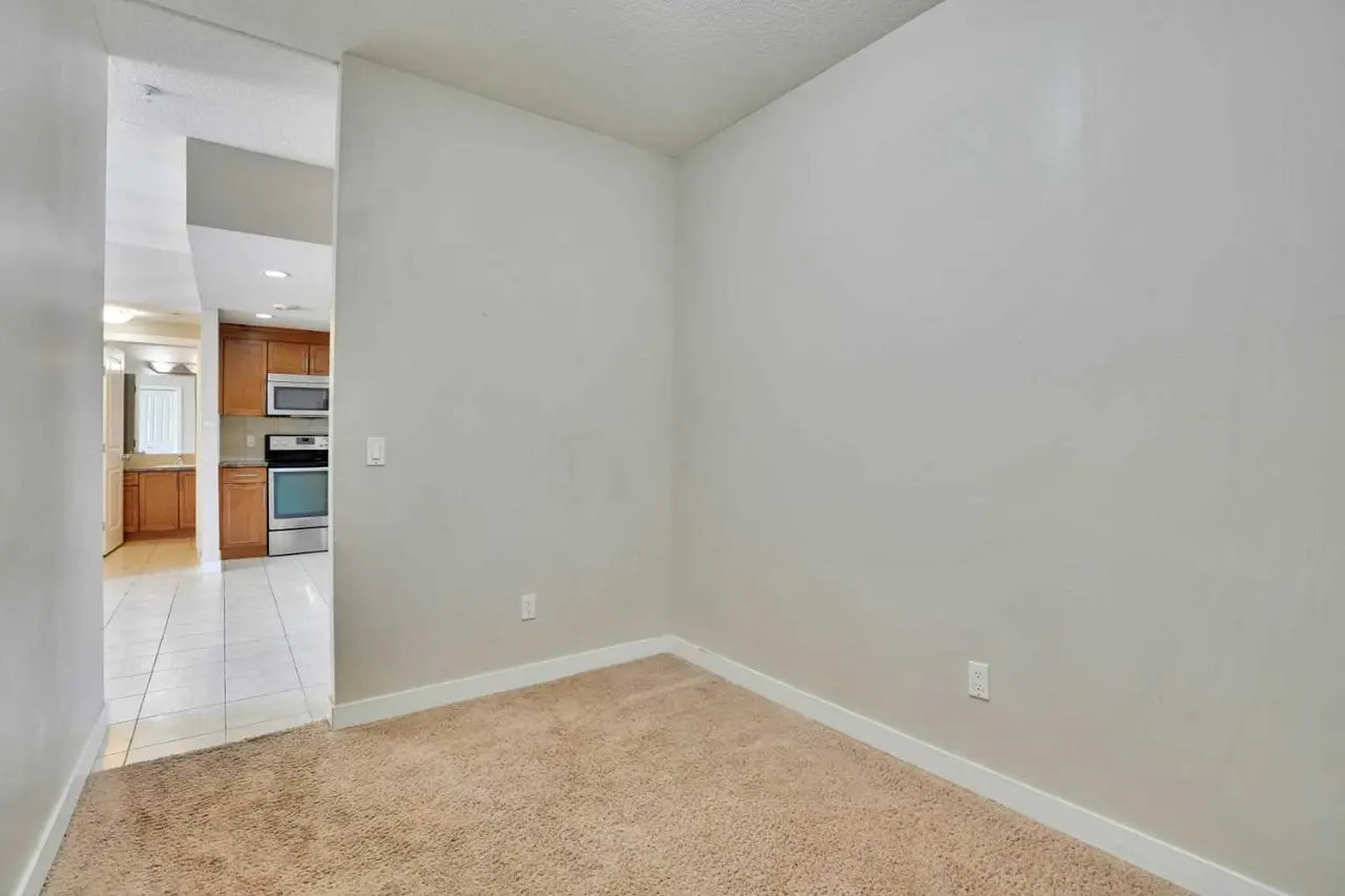 13, 330 2nd Street W