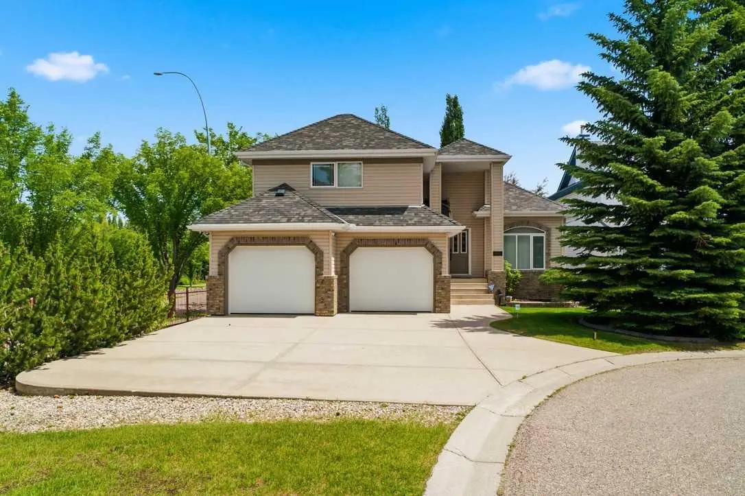 545 Rocky Ridge Bay NW
