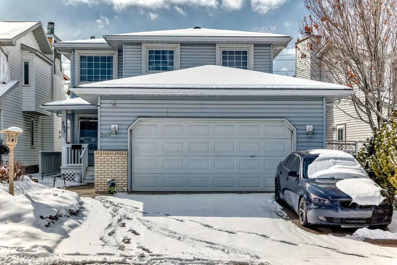 207 Eldorado Close NE