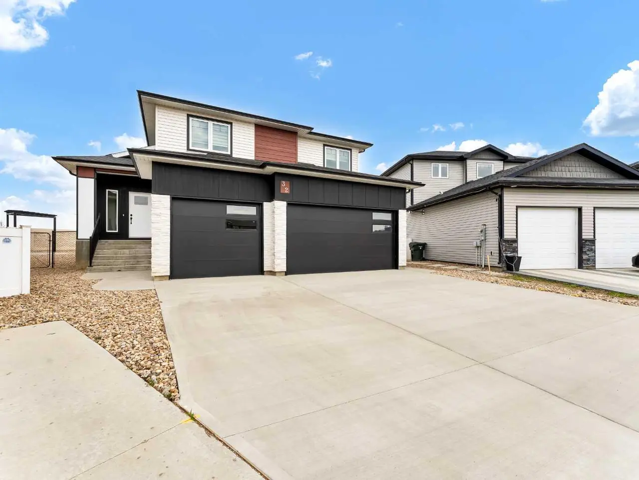 32 Somerside Way SE