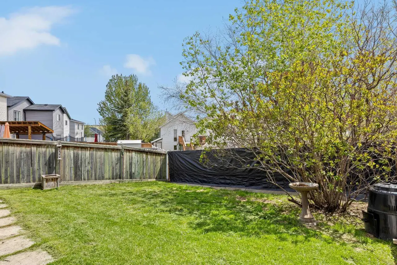 242 Hidden Spring Mews NW