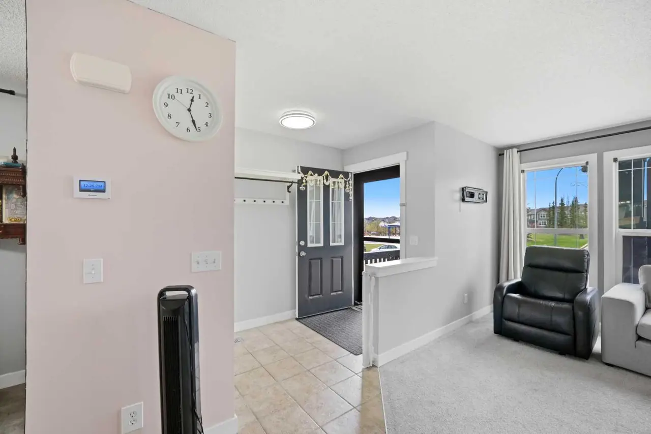 39 Panora Square NW