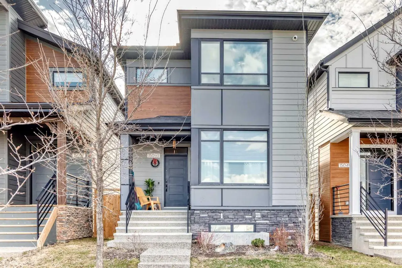 15053 37 Street SW