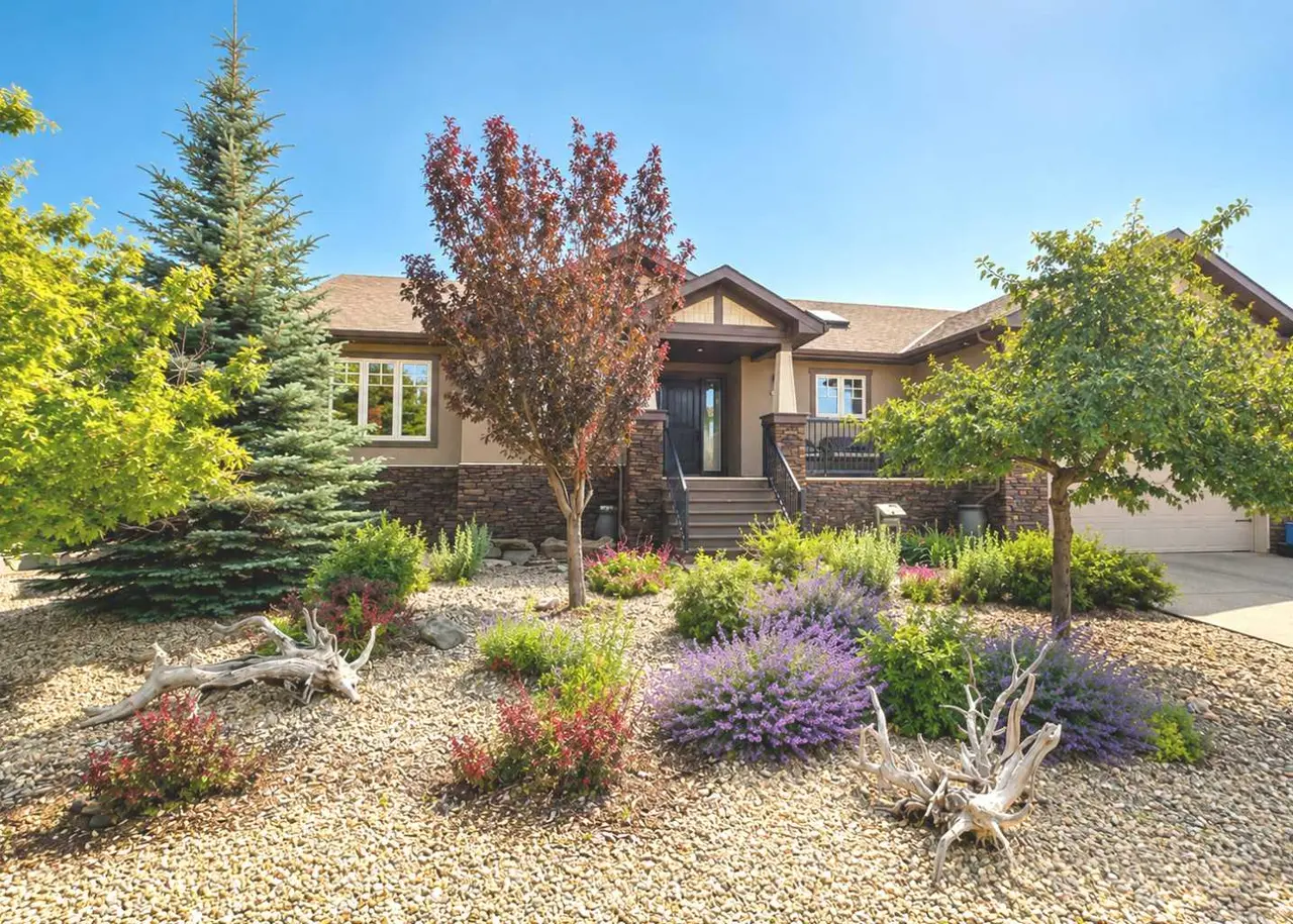 100 Canyoncrest Point W