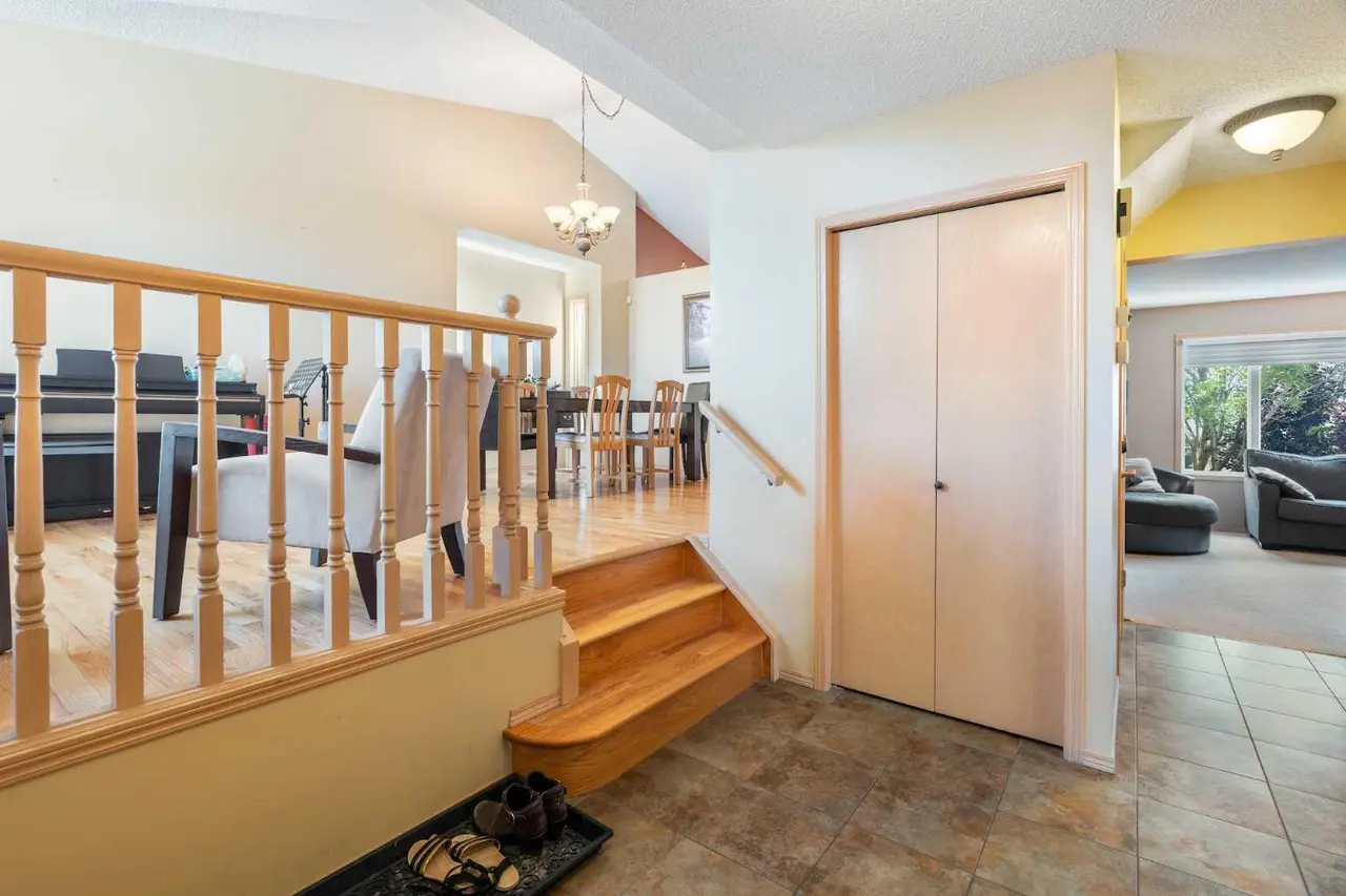 113 Sierra Vista Terrace SW
