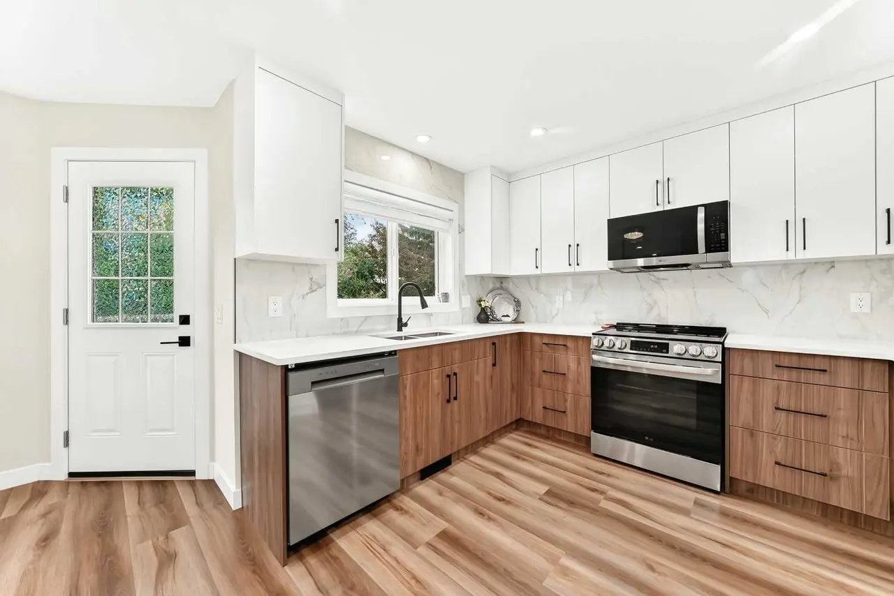 112 Christie Park Manor SW