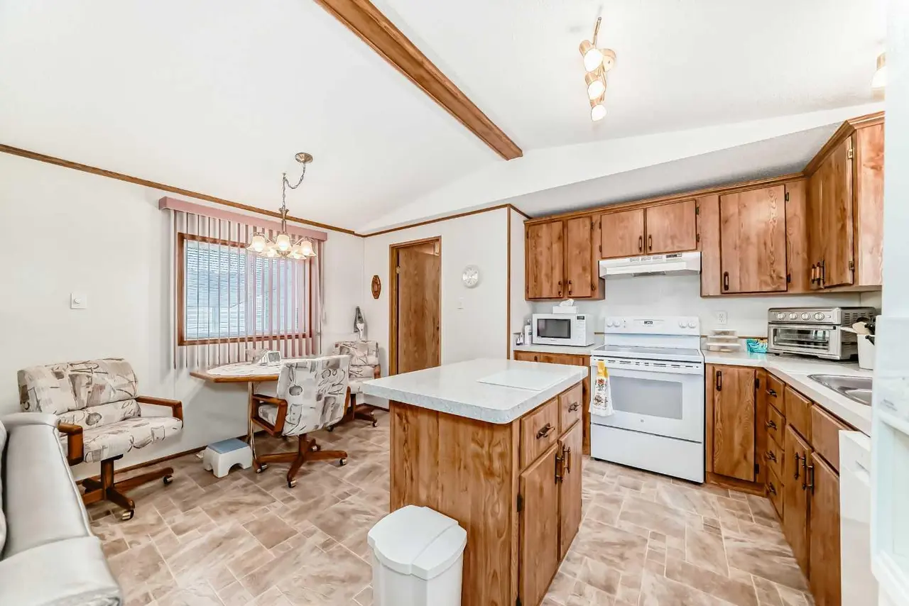 138, 99 Arbour Lake Road NW