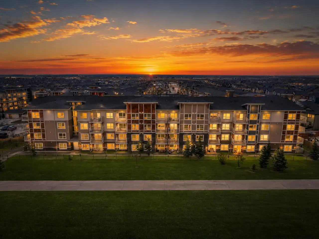 6412, 302 Skyview Ranch Drive NE