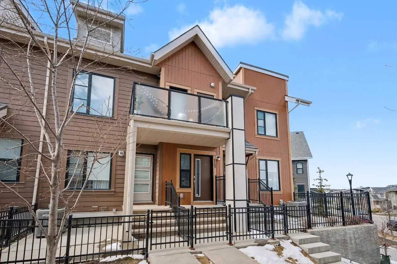 117 Livingston Common NE