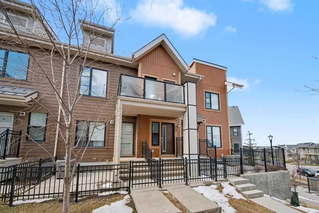 117 Livingston Common NE