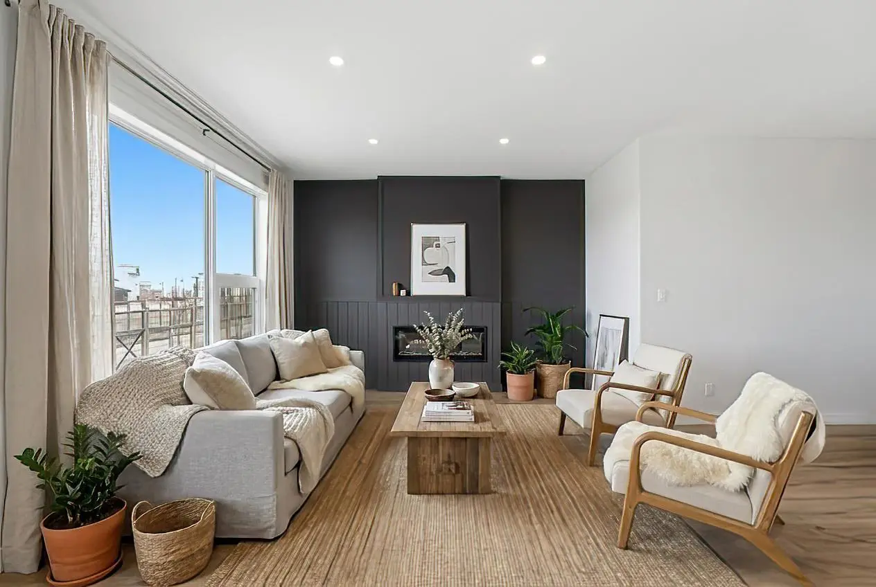 8 Tipping Avenue 