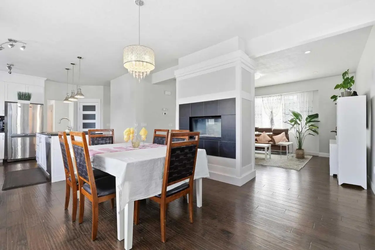 161 Rainbow Falls Glen 