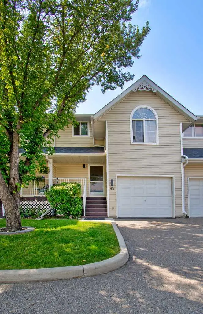45, 567 Edmonton Trail NE