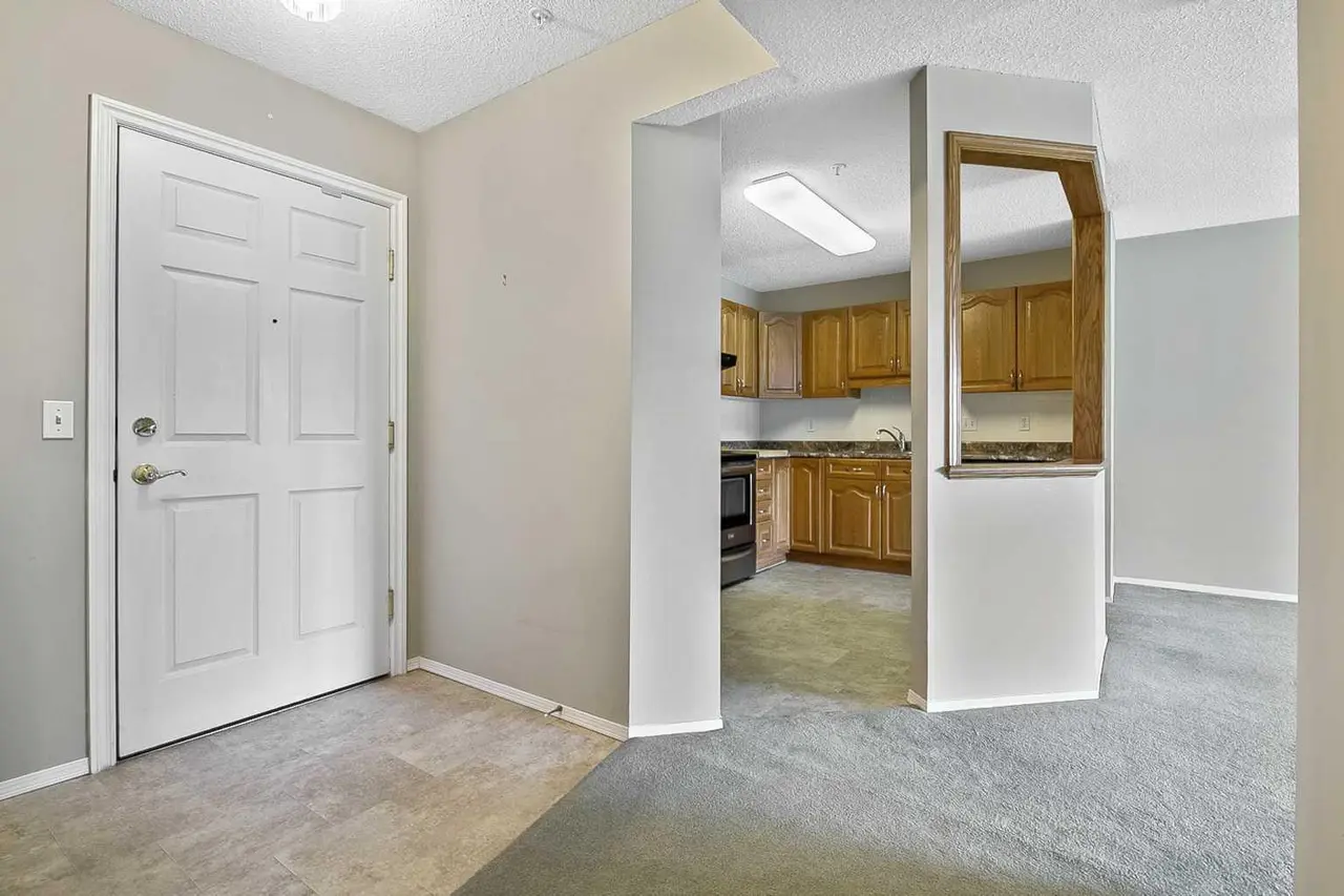 2206, 2206 Sienna Park Green SW