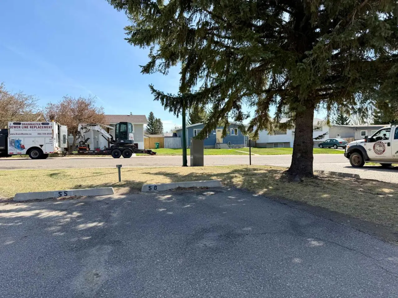 56, 55 Lemoyne Crescent W