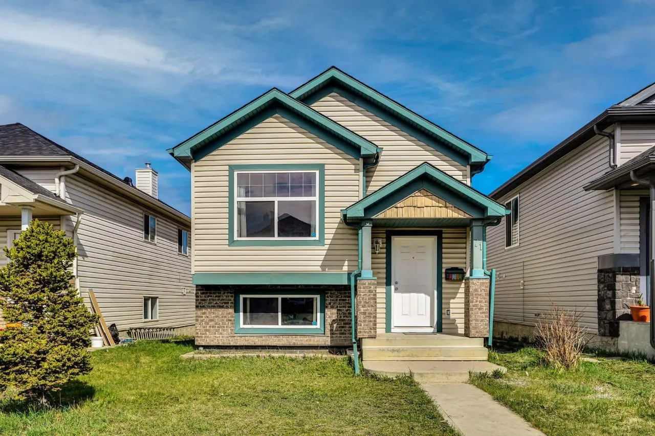 71 Saddlemont Road NE