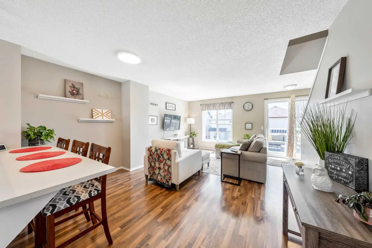 43 Toscana Gardens NW