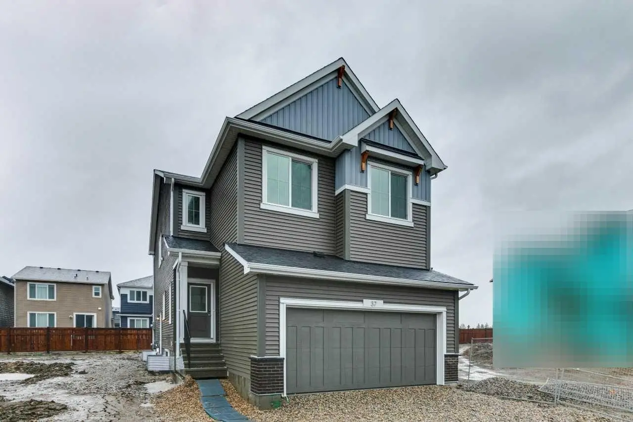 37 Sora Gardens SE