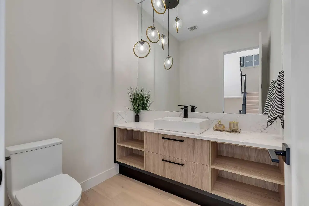 342 Normandy Drive SW