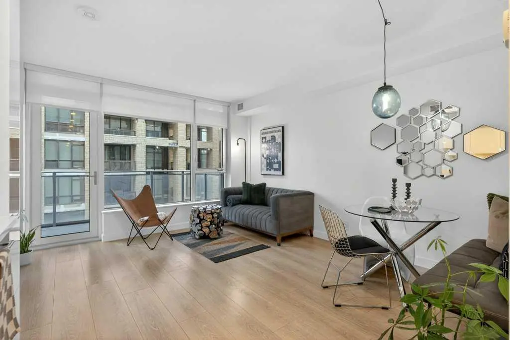 503, 108 Waterfront Court SW