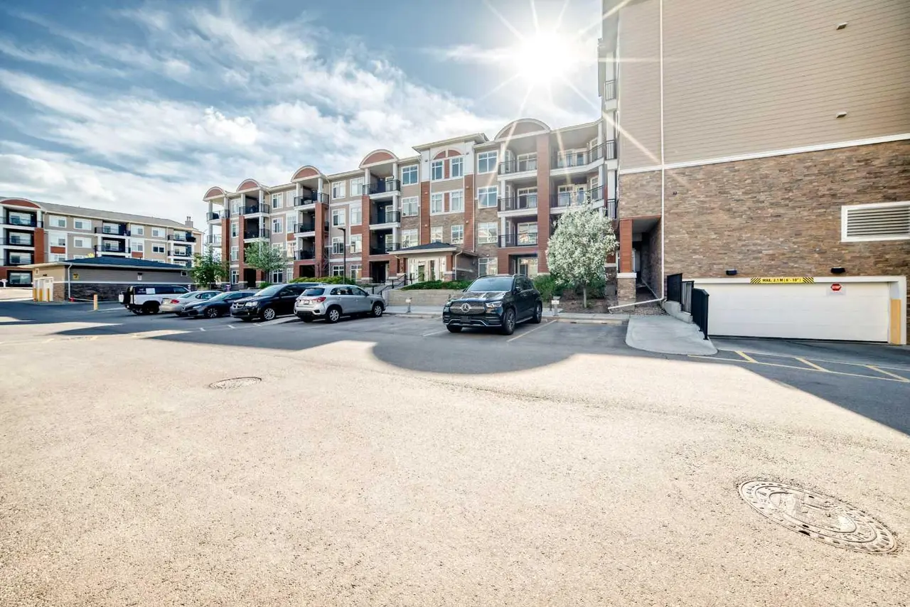 1212, 3727 Sage Hill Drive NW