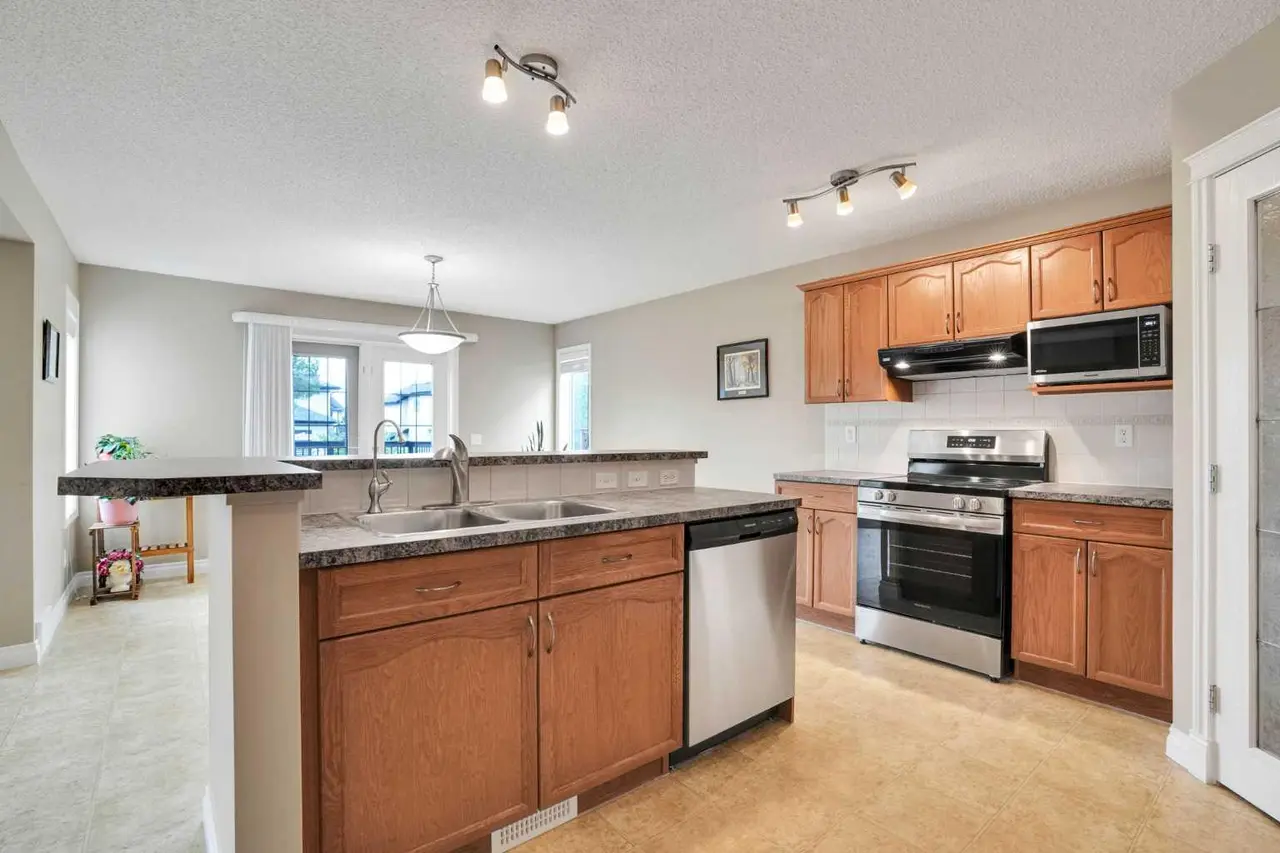 249 Springmere Way 