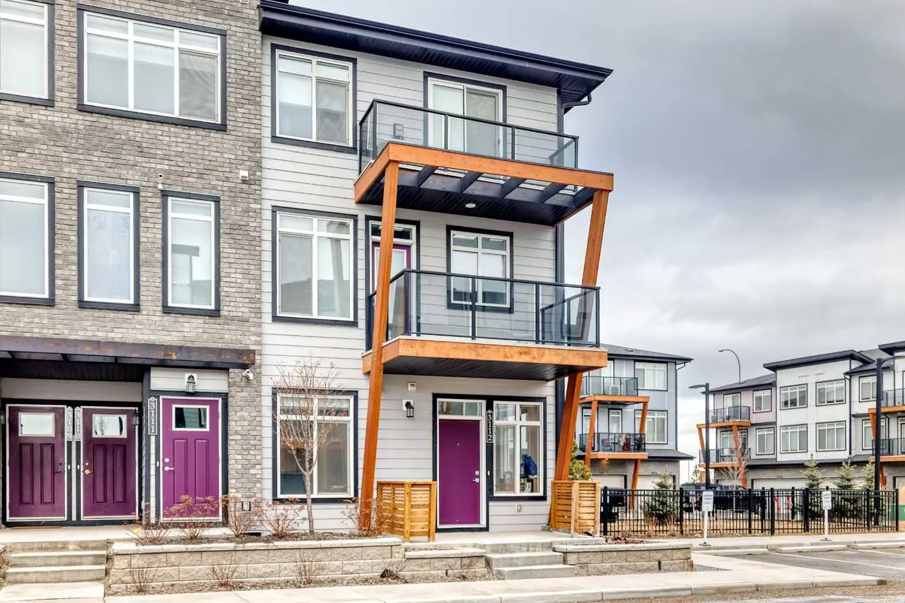 3112, 410 Seton Passage SE