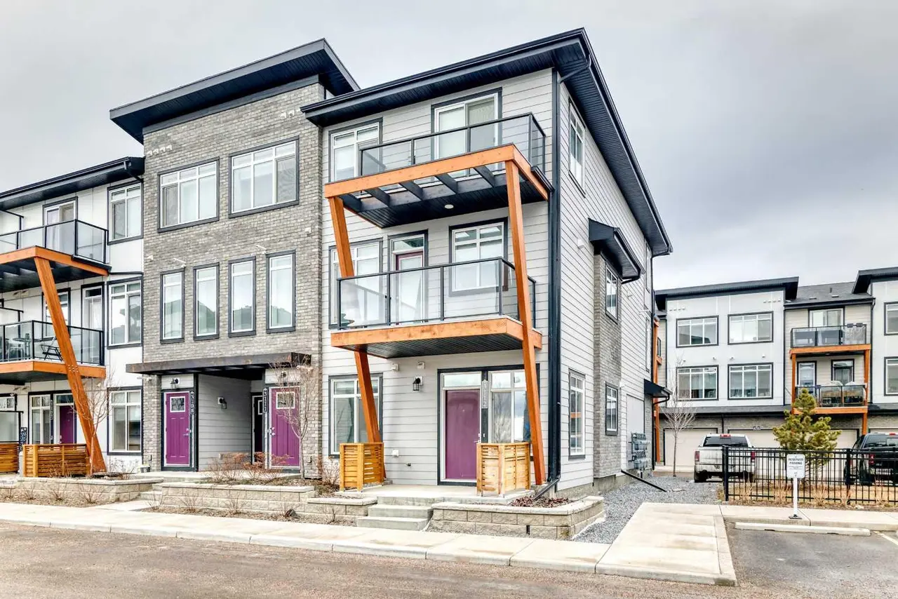 3112, 410 Seton Passage SE