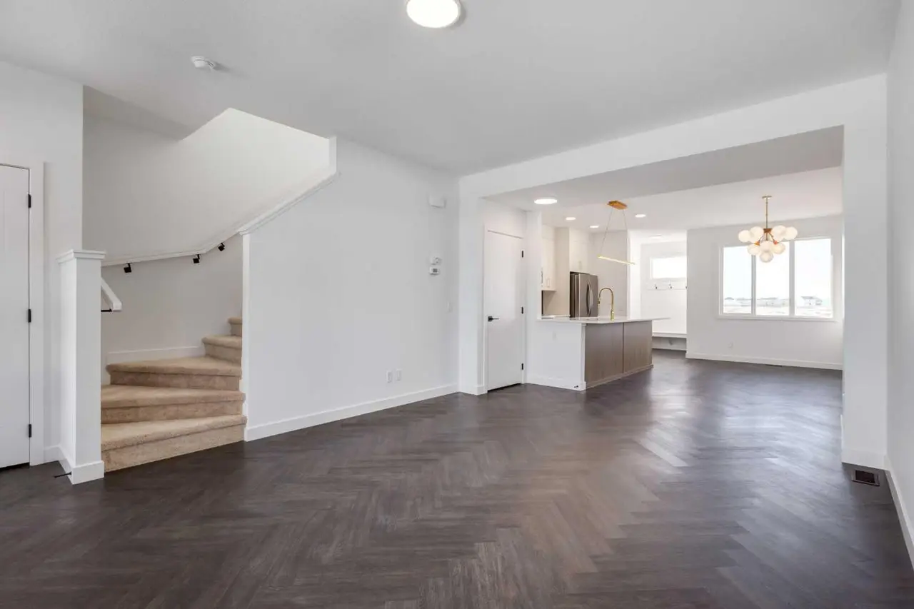 2421 Creeker Lane 