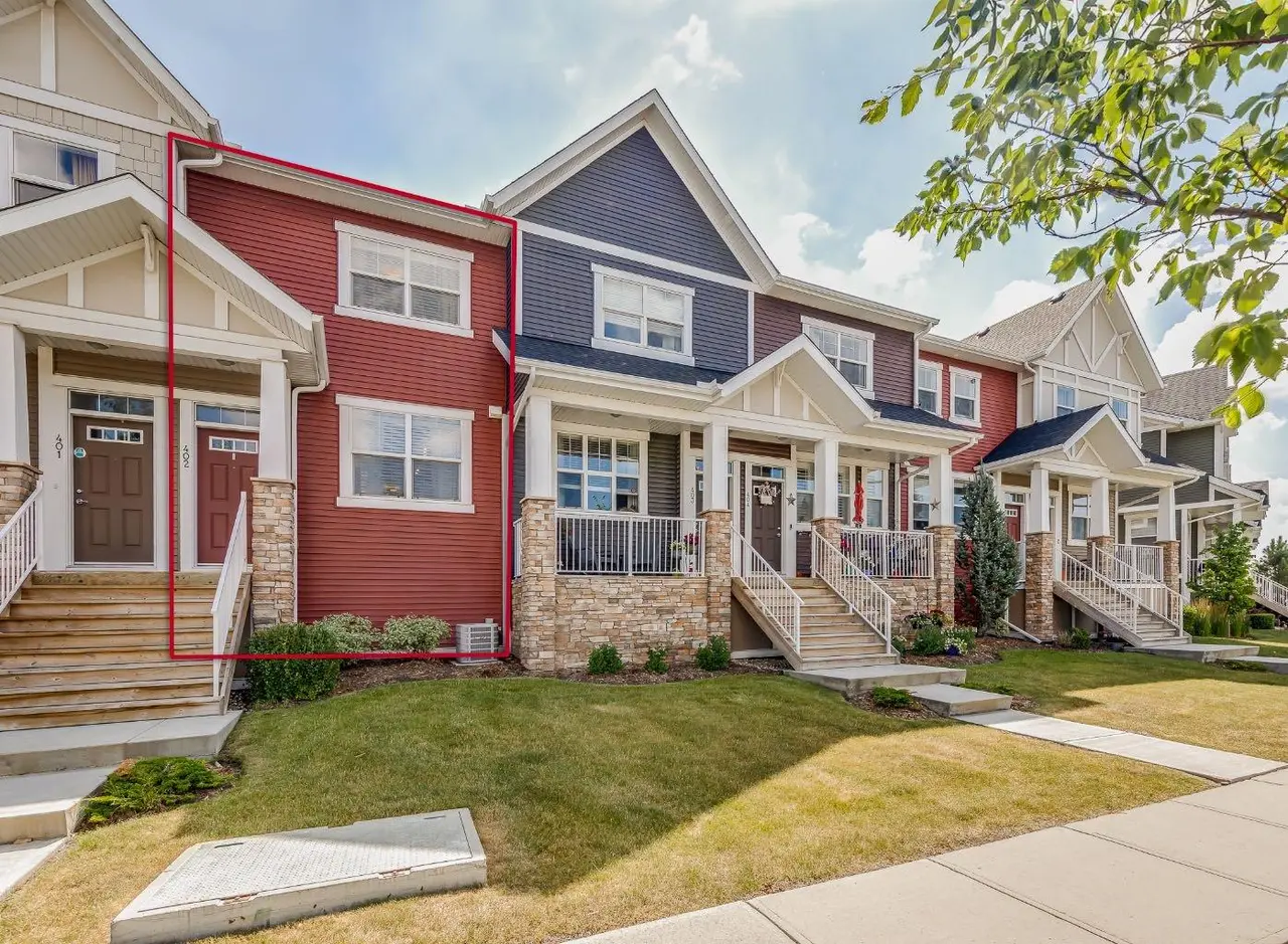 402, 1225 Kings Heights Way SE