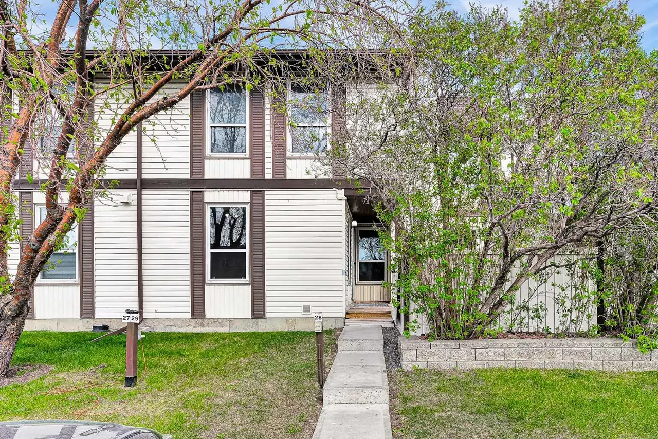 33, 3200 60 Street NE