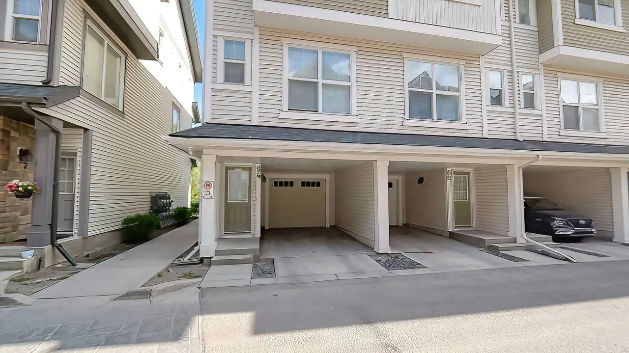 54 New Brighton Point SE