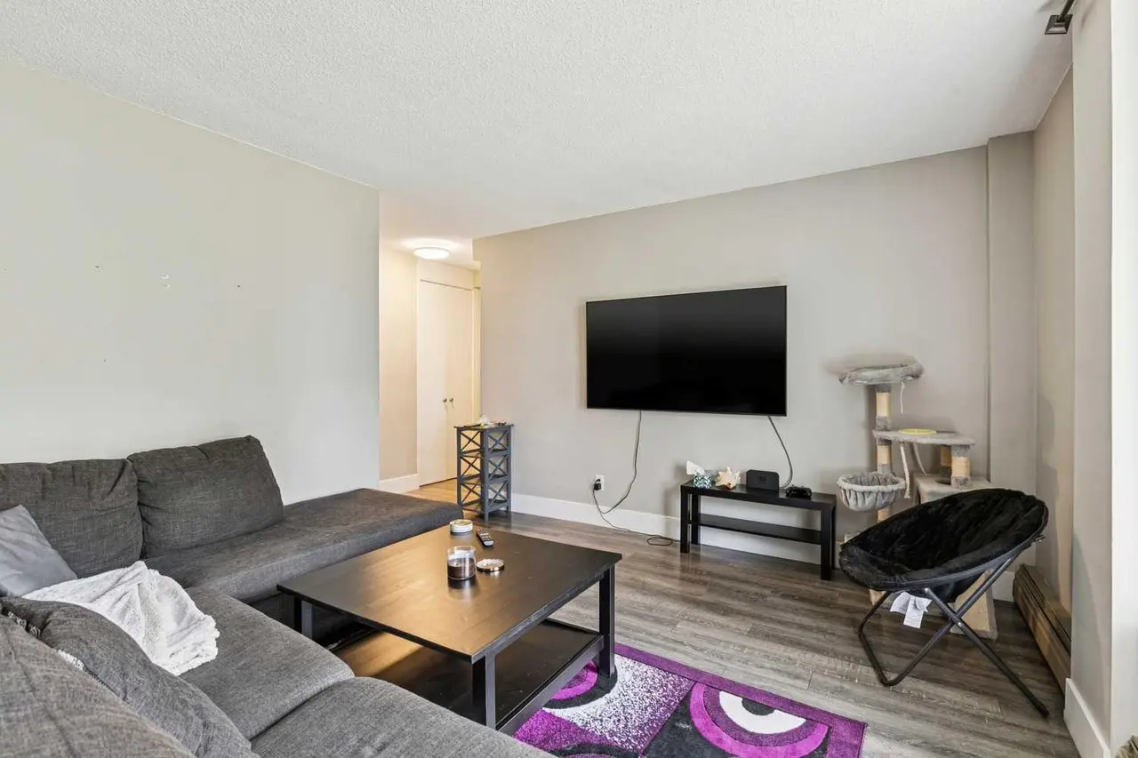 208, 315 Heritage Drive SE
