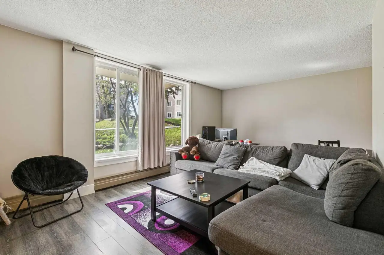 208, 315 Heritage Drive SE