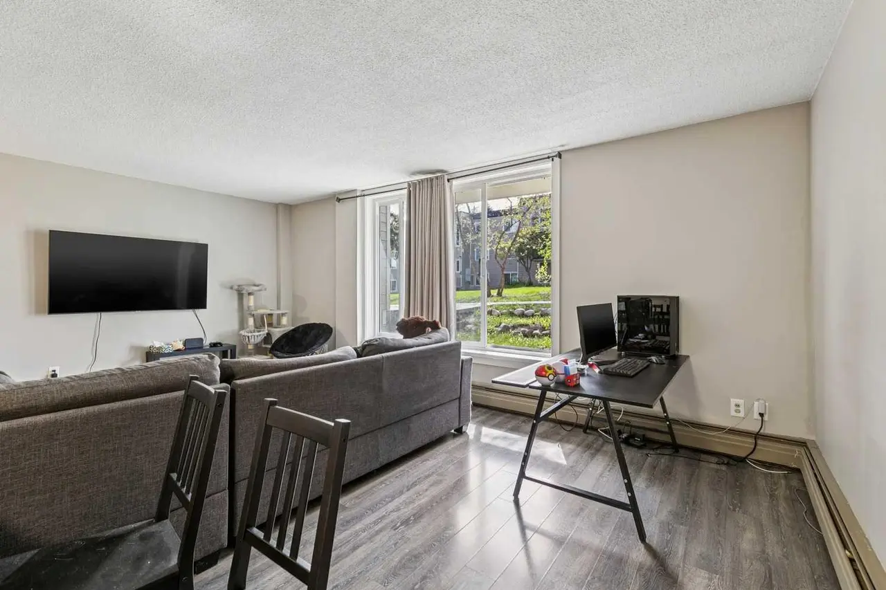 208, 315 Heritage Drive SE