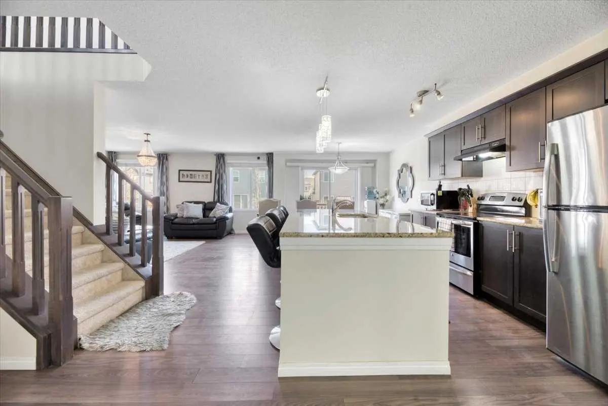 145 Viewpointe Terrace 