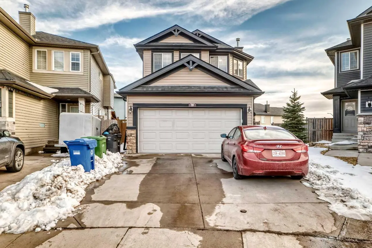 36 Saddleland Court NE
