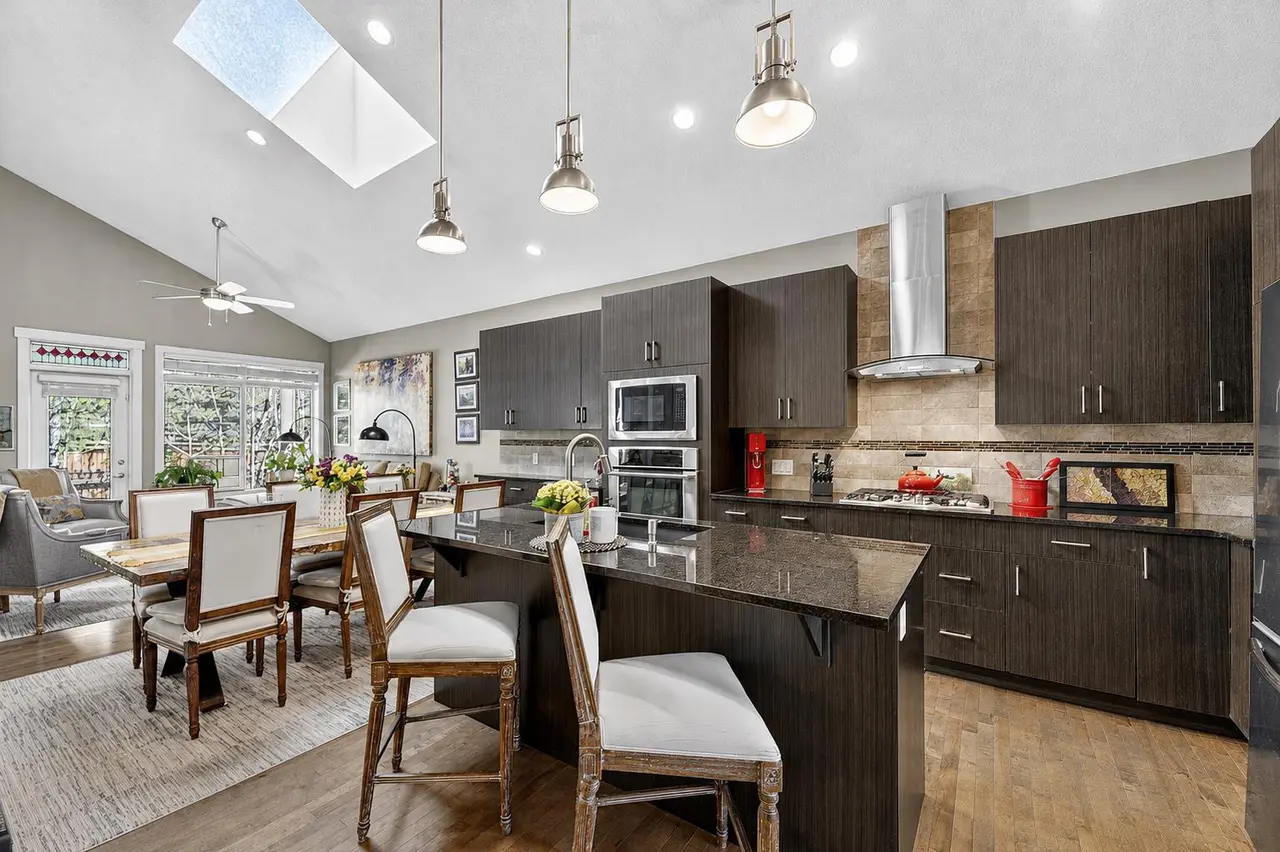 43 Cortina Villas SW