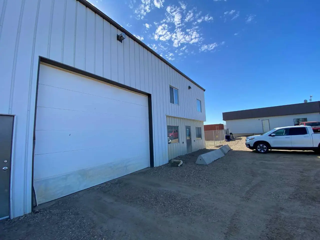 598 Industrial Road E