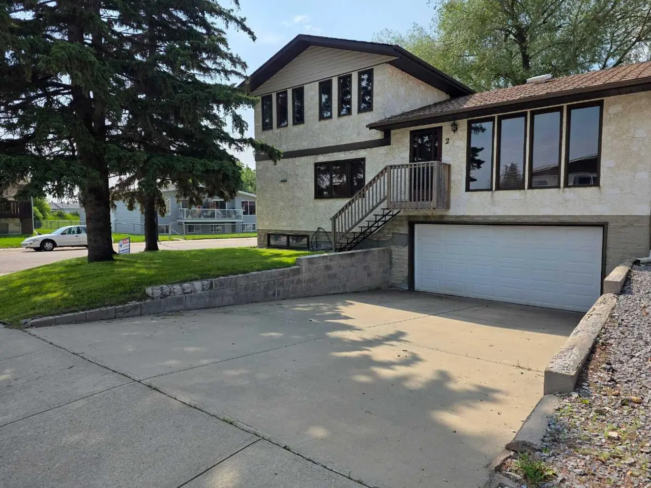 2 Nichols Crescent  